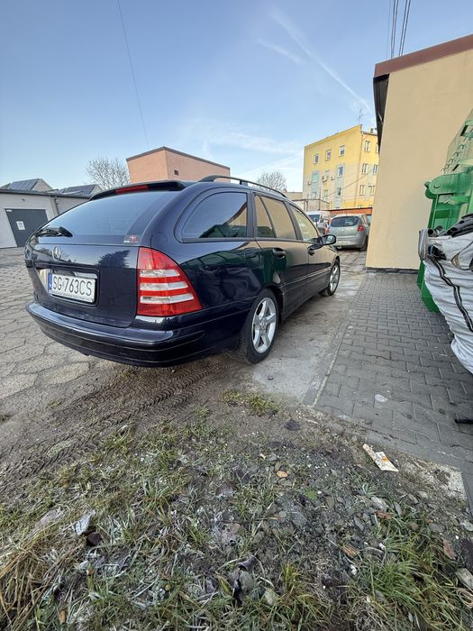 Mercedes C180 W203  Lift zadbany