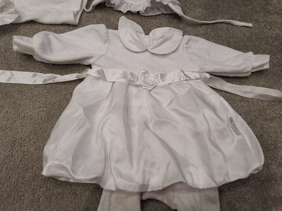 Ubranko na chrzciny dla dziewczynki