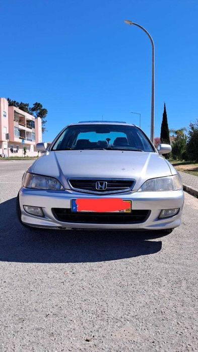 Honda Accord 2.0 ( 150 cv) 2002 full extras ( Quinta do Conde)