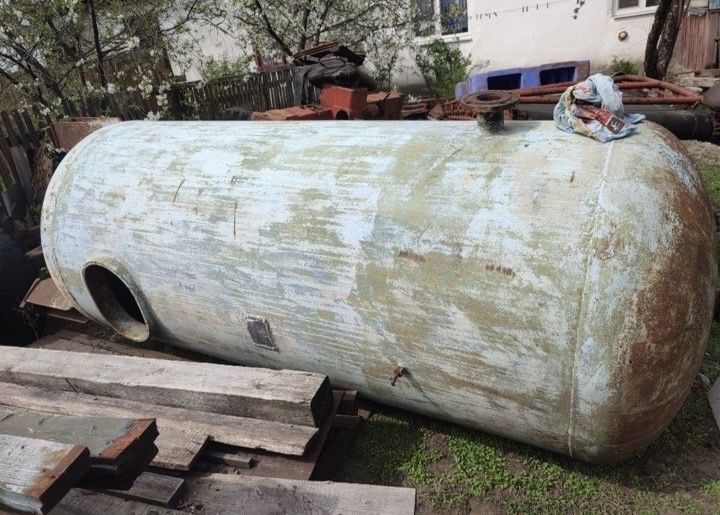 Ємність цистерна бочка