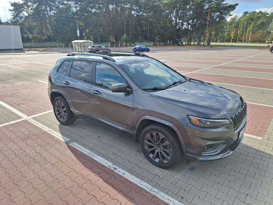 Jeep Cherokee