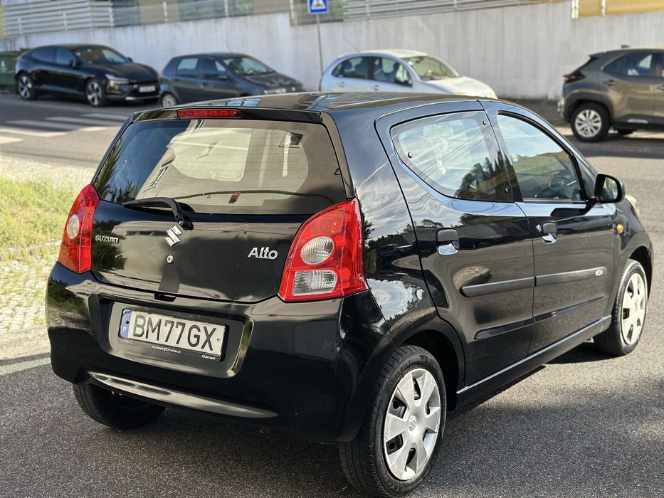Suzuki Alto 1.0 com 160 kms 5 portas !