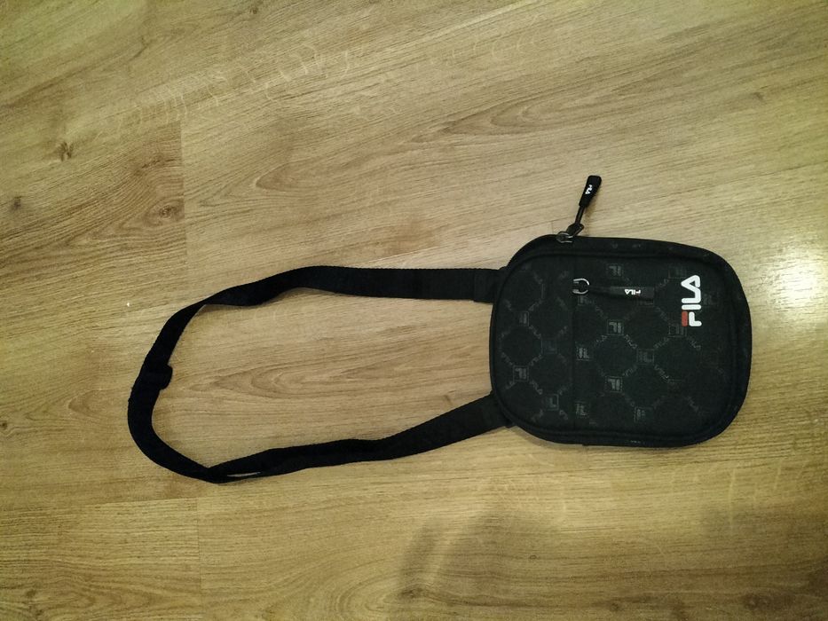 Sprzedam nerkę FILA