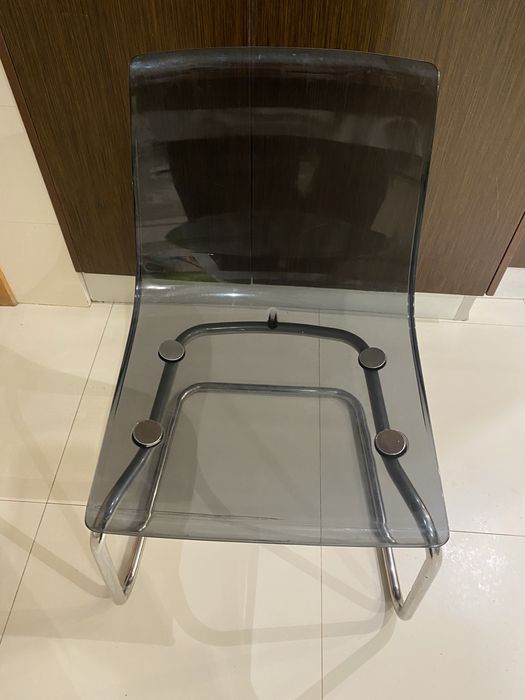 4 cadeiras do IKEA para venda em bom estado - o preço é para as 4