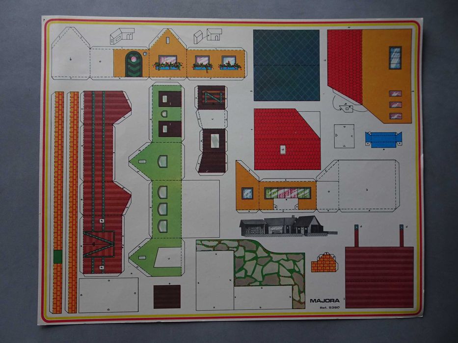 Folhas para recortar - construções Majora