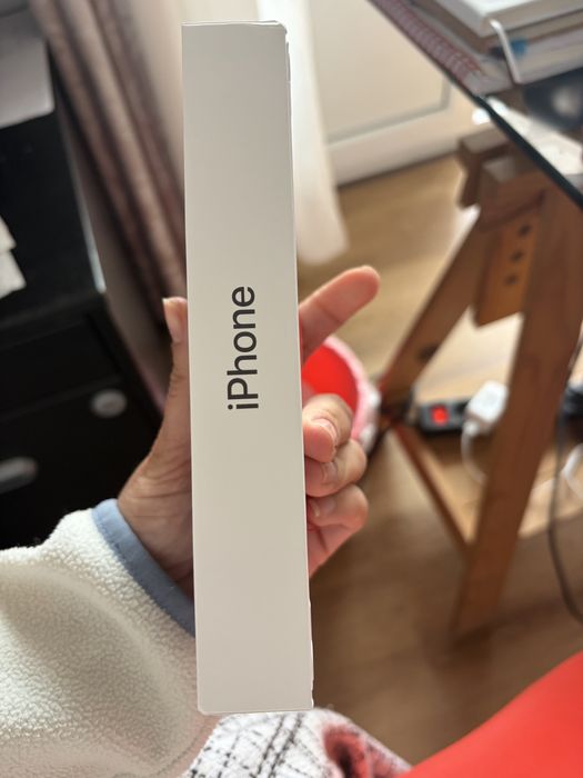 Iphone 16 128 GB Preto selado