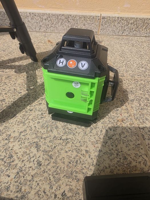 Nível Laser 4D 16 Linhas Verde (Tripé + 2 Baterias + Comando e Acessórios)
