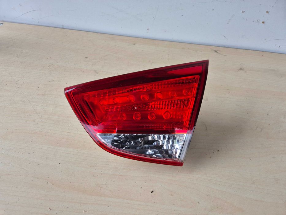 Hyundai IX35 lampa tylna prawa w klapę