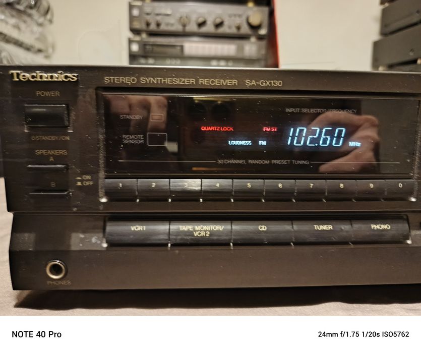 Technics amplituner.