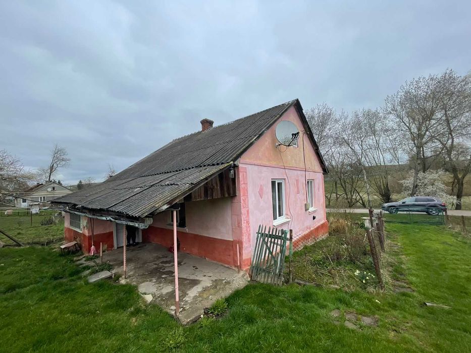 Продається будинок у селі Боєвичі 10 км до кордону