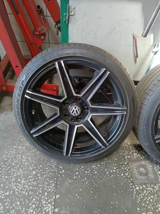 Kompletne koła z oponami Dunlop 225/40 ZR18 92Y