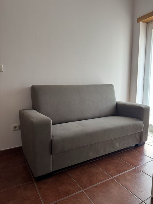 Sofá Cinzento aveludado