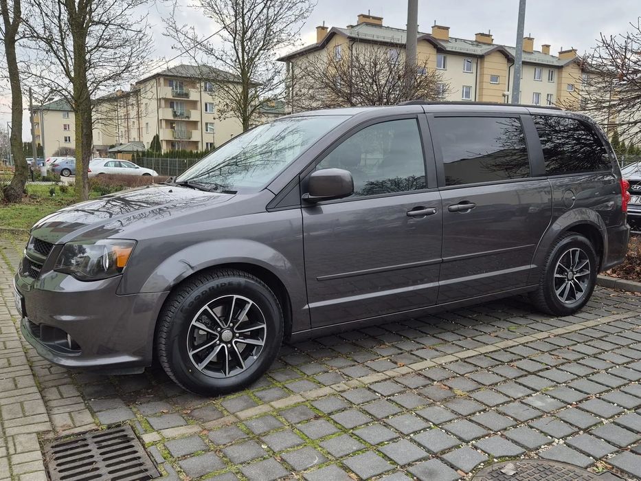 Dodge Grand Caravan 3.6 V6 LPG - przestrzeń, moc i oszczędność w jednym. Zobacz film