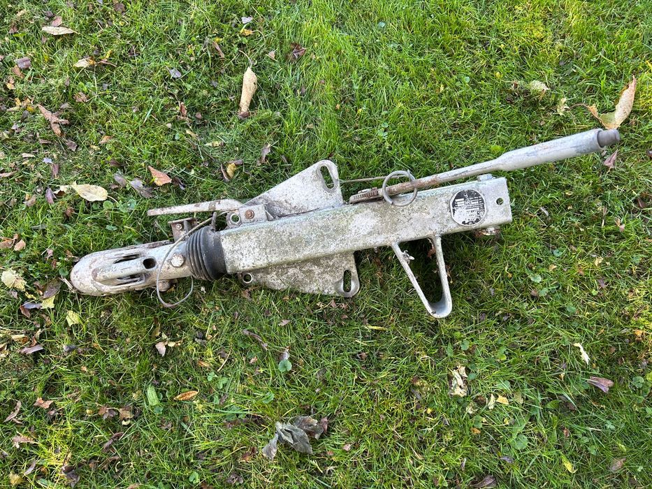 ZACZEP HAHN | Hamulec najazdowy | ręczny hak 875kg-1300kg