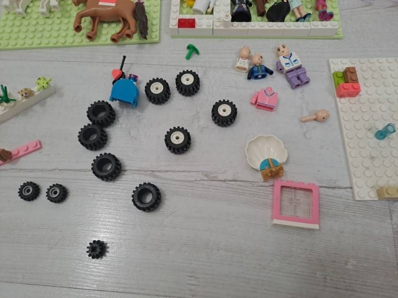 Klocki LEGO i figurki