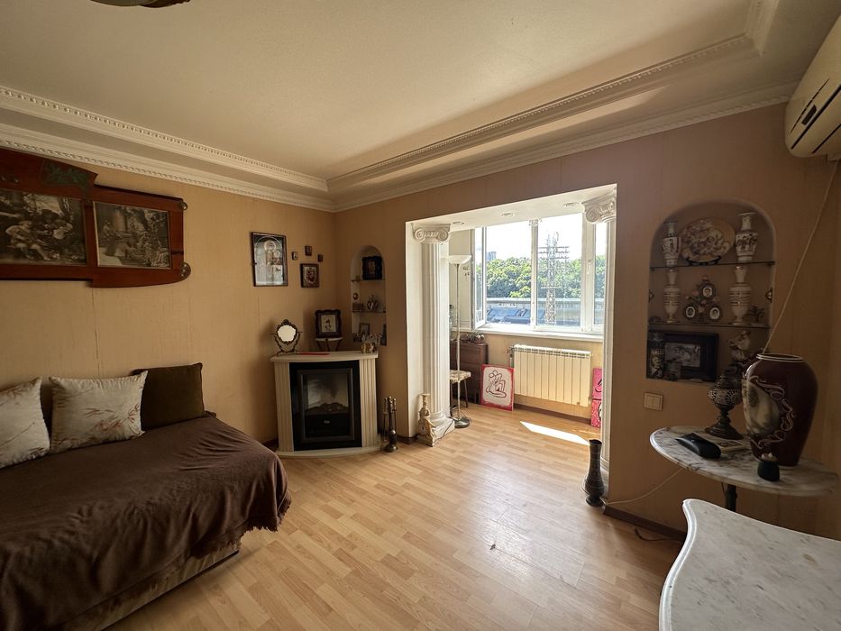 Apartment in Kyiv, Chorna hora, Zvirynets - View 3