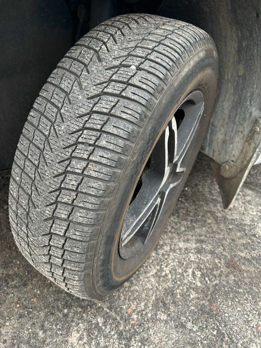 VW Caddy Вантажний 1.9TDi Автомат