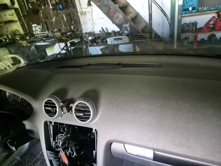 deska rozdzielcza konsola kokpit pulpit AUDI A3 8P 8P1.857.067 BDB