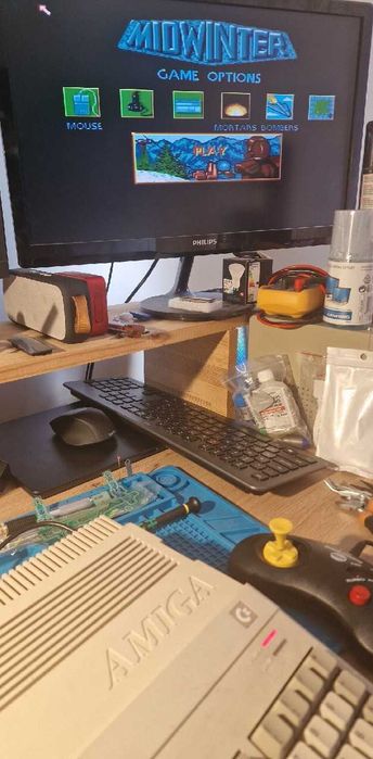 Amiga 500 rev 1.5 Oryginalny Kickstart 1.3