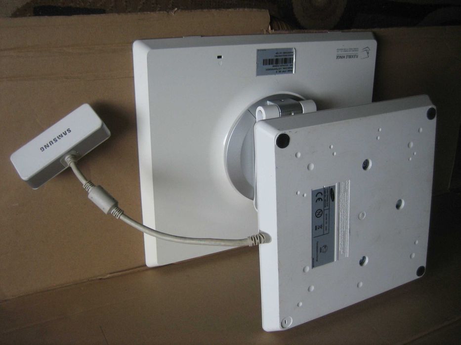 Монитор SyncMaster 770P