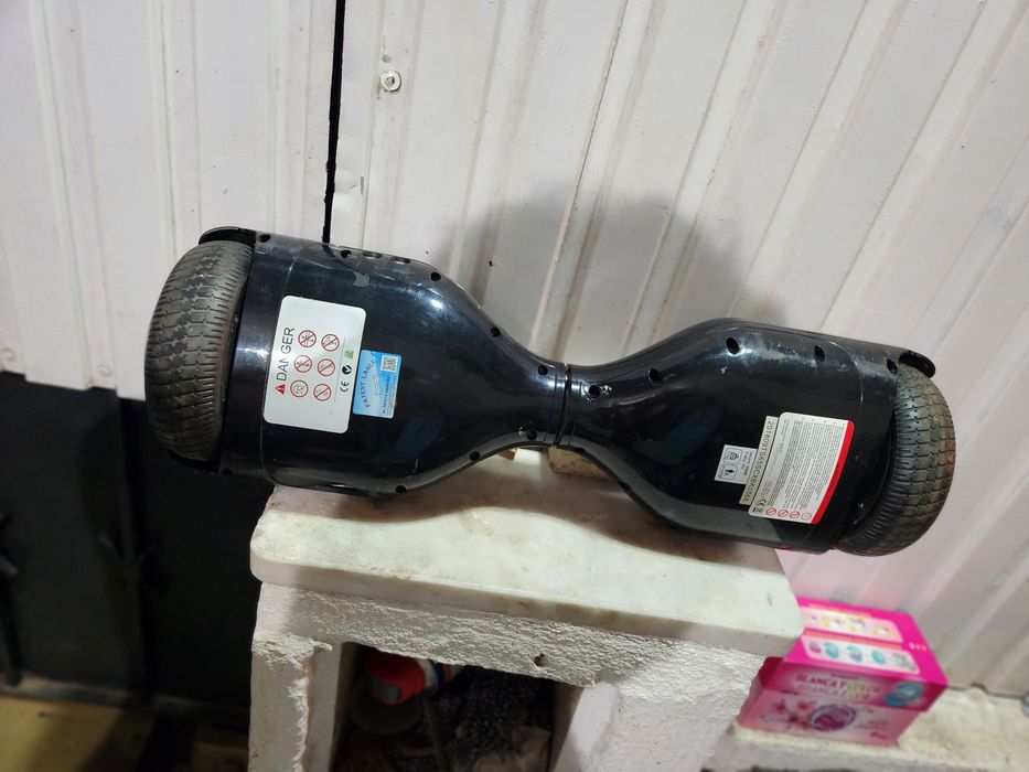 Hoverboard 6.5" para Peças / Reparação (Sem Carregador / Bateria não liga)