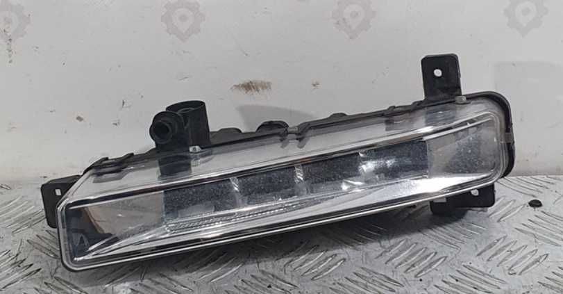 Протитуманна фара світодіодна LED права ліва BMW G30 2016-20р оригінал