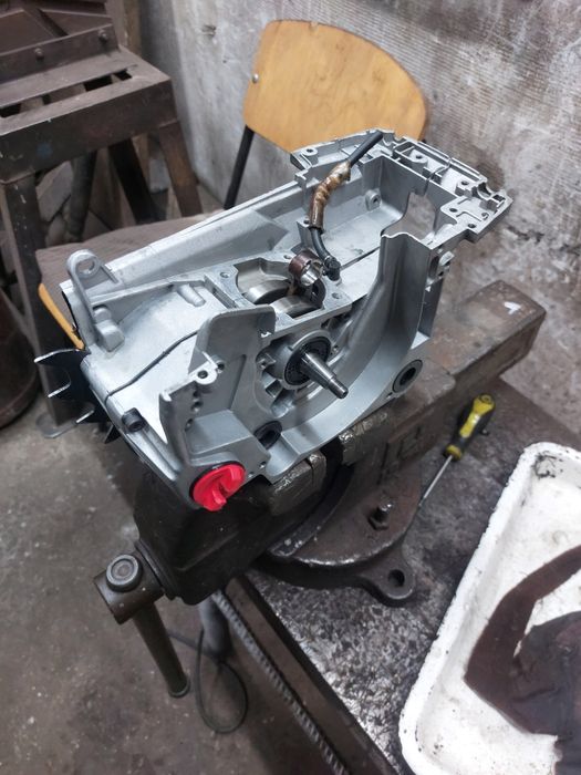 Бензопила БП-52.