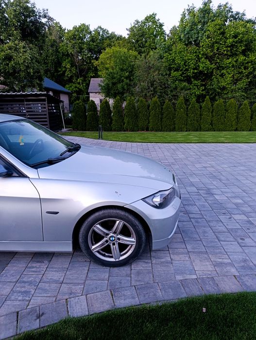 BMW E90 2.0 benzyna plus gaz