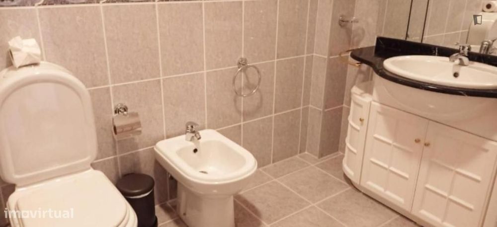 Casa com 3 quartos - localizado em Braganca
