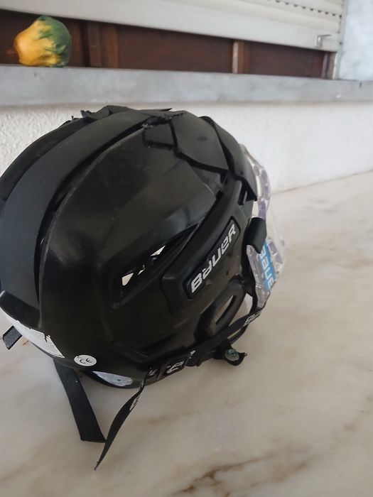 Capacete de guarda redes Bauer hoquei patins