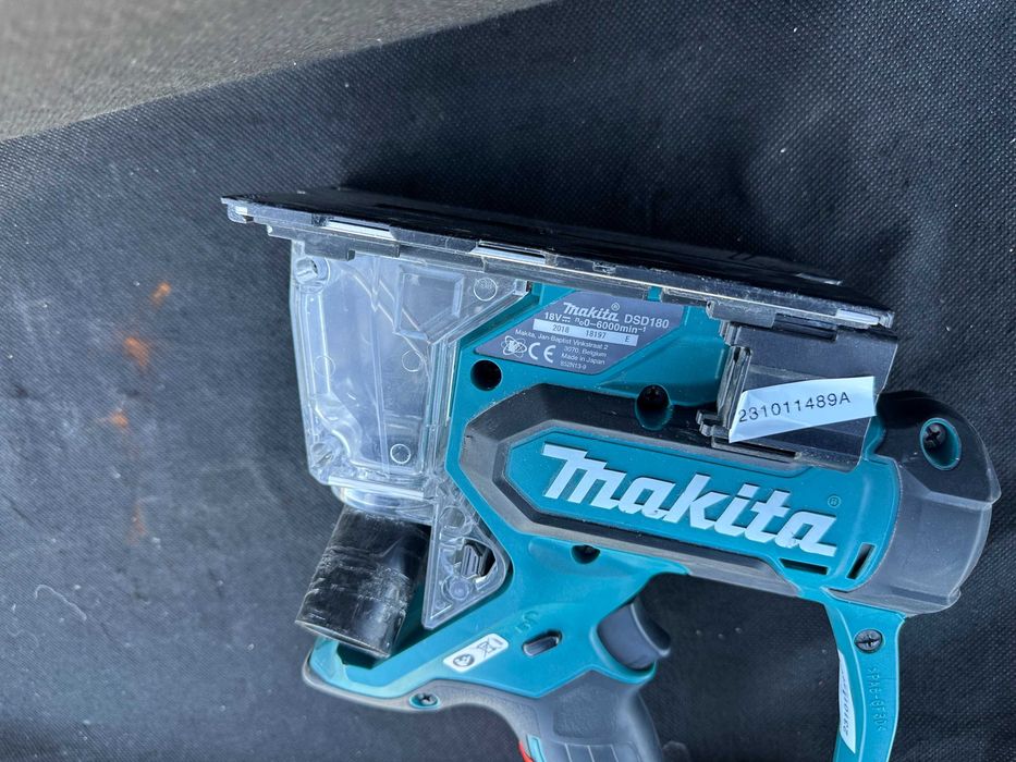 Makita DSD 180 Wycinarka Do Płyt GK