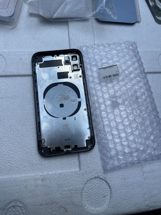 Корпус для Apple iPhone 11 в зборі з рамкою та кнопками