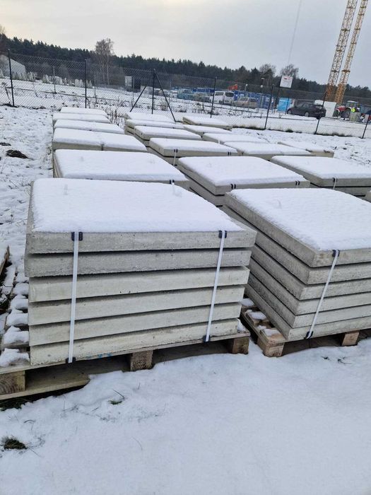 Betonowe płyty drogowe 1x1 m – trwałe i solidne | transport | producent
