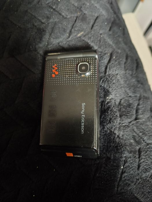 Sprzedam Sony Ericsson W380i z ładowarką