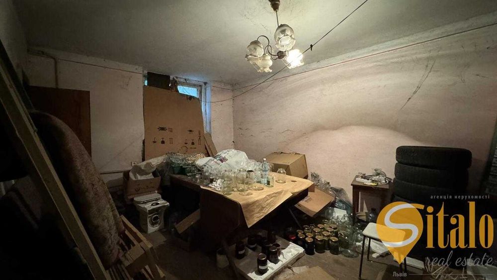 Продаж 2 кімнатної квартири у ближньому центрі Львова, вулиця Чубая