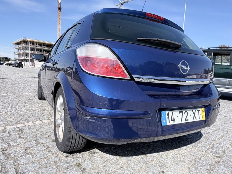 Opel Astra H 1.4 gasolina 2004 poucos kms