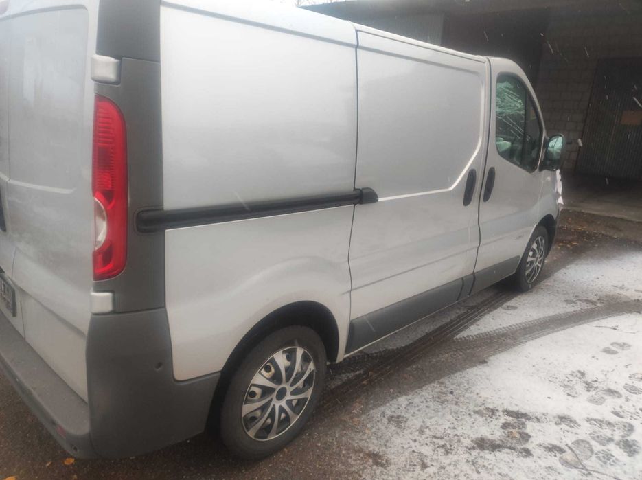 Renault Trafic drzwi przednie