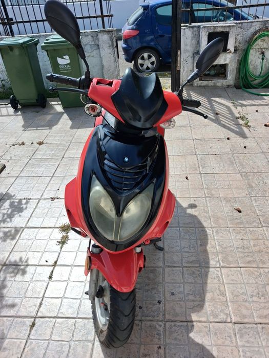 Scooter Azel Aries