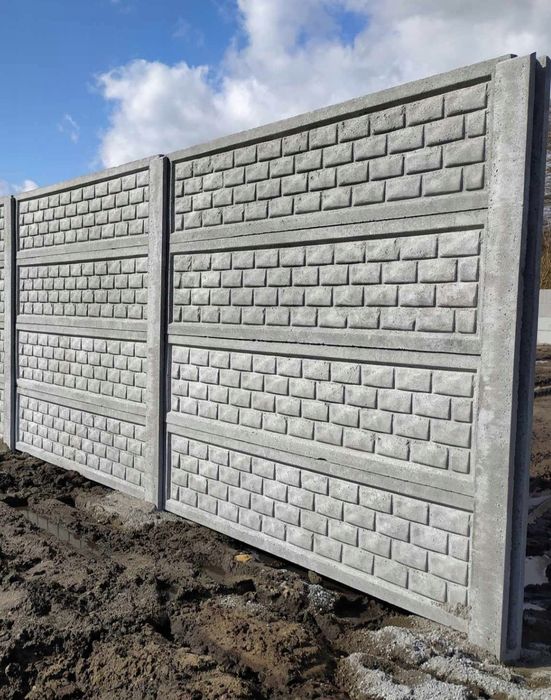 Montaż ogrodzeń betonowych