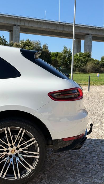 Porsche Macan S 3.0 V6 - Full Extras