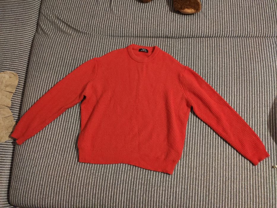 Sweter damski czerwony rozmiar M
