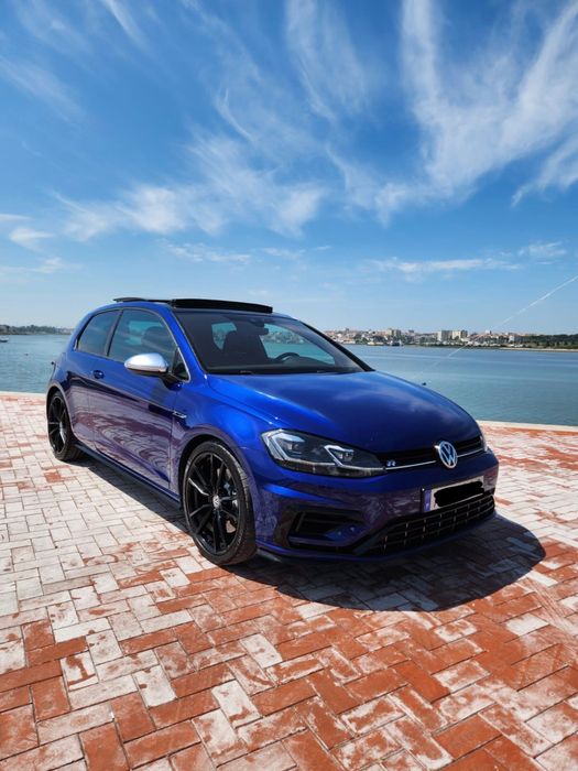 Golf R 7.5 2.0 TSI com teto solar
