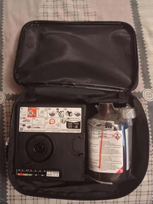 Продам автокомпрессор и комплекты с герметиком в сумке оригинал