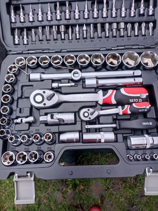 Набор ключей водителя