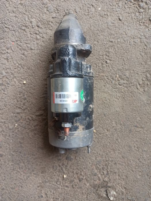 Стартер Джон дир 6410 б/у  SE501427