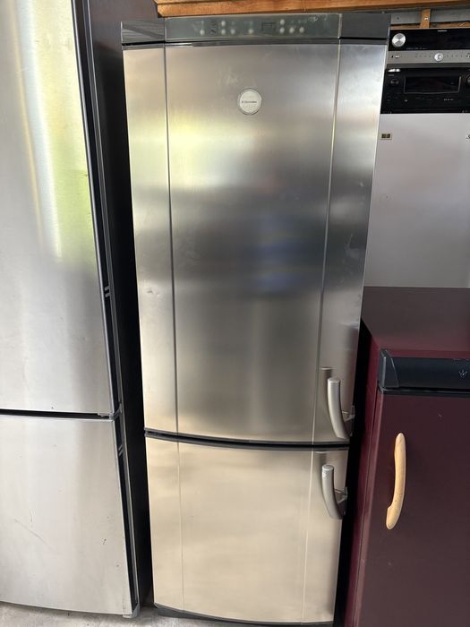 Двокамерний холодильник Electrolux  ( А141001 )
