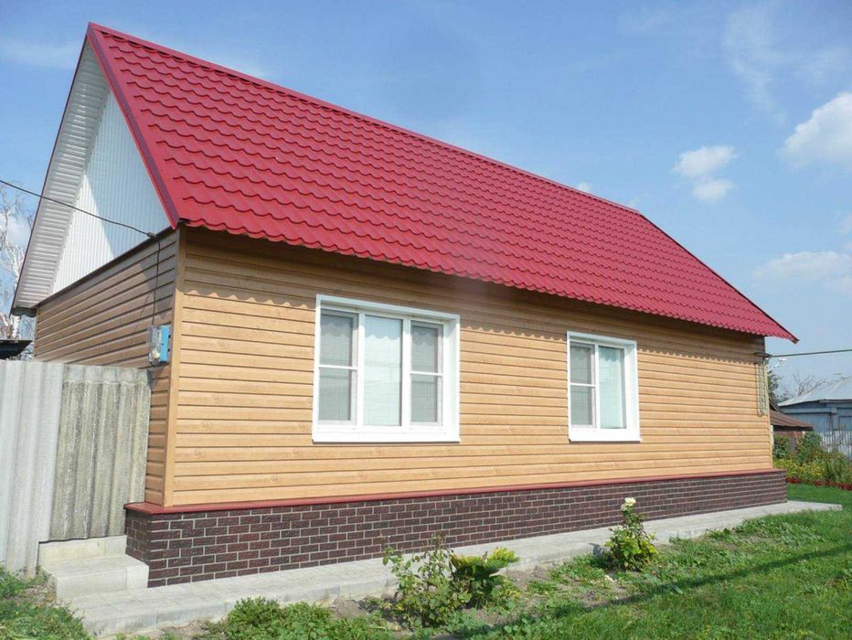 Профнастил та металочерепиця в різних кольорах