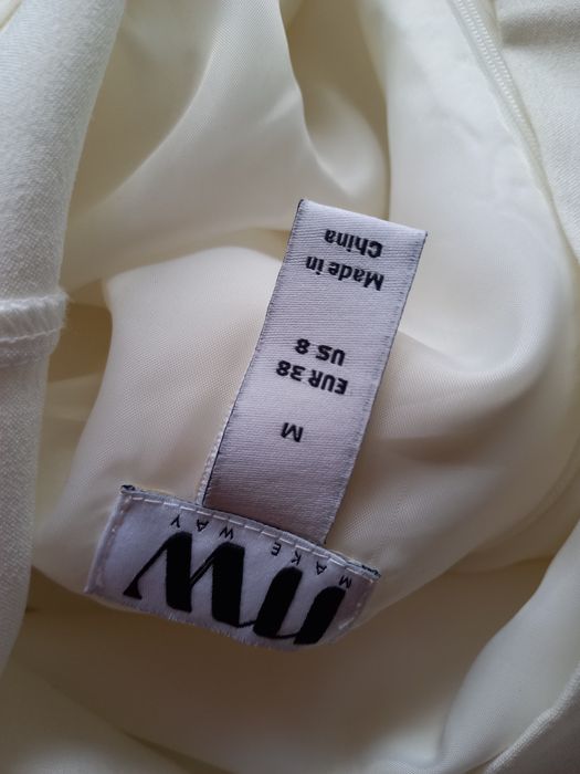 Asos haftowana sukienka zdobiona  cekiny  ecru srebrna m midi