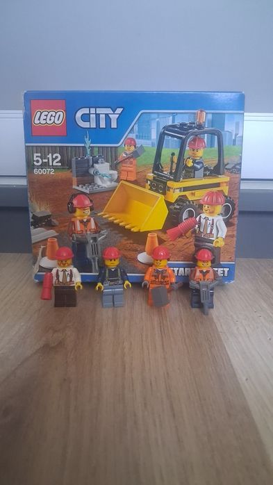 Lego City 60072.