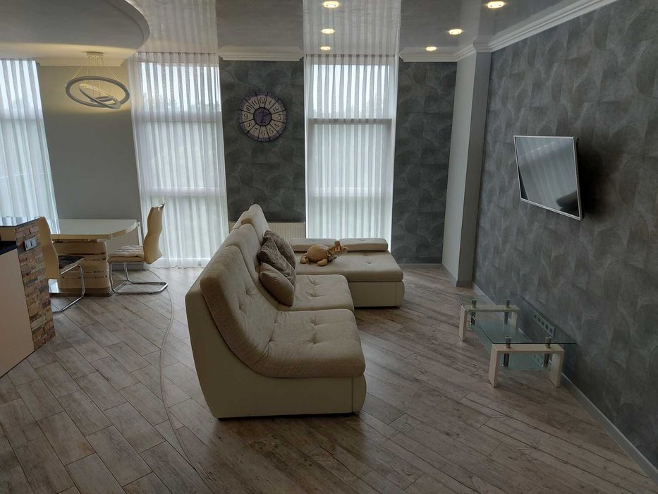 Квартира з новим ремонтом в  ЖК "Парк Таун", 85 кв.м.!